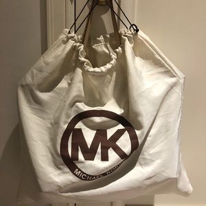 Michale Kors purse